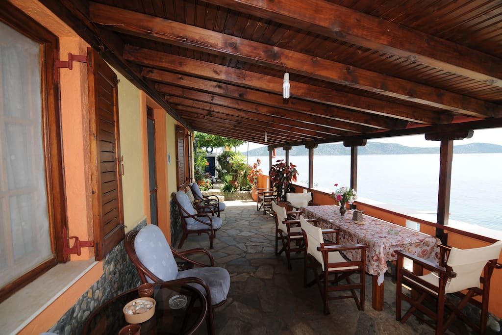 Veranda of the Beach House Villa Maro