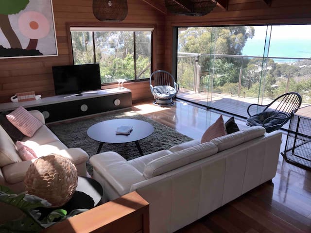 That’s Wye – Fabulous sea views from the sofa