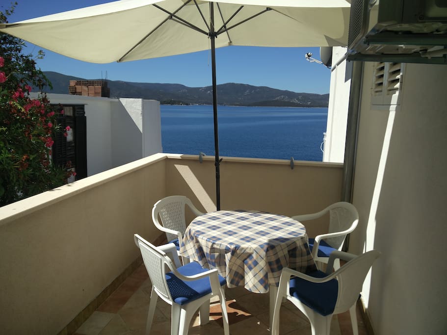 Sea view terrace Apartment Mimi Komarna