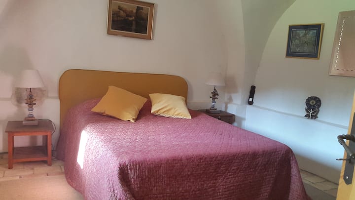 BEDROOM 1 (GROUND FLOOR)