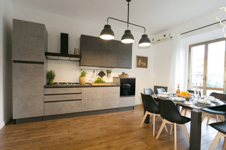 The Colosseum Mansion gallery image 3