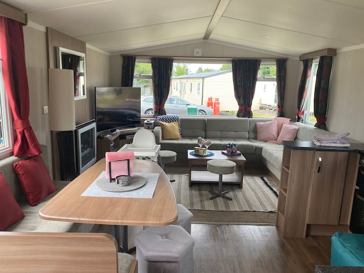Deluxe Static In Caravan Holiday Village Free Wifi - North Berwick