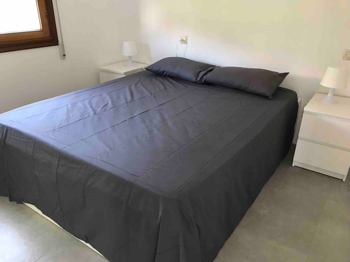 ห้องนอนเตียงขนาด 190x160