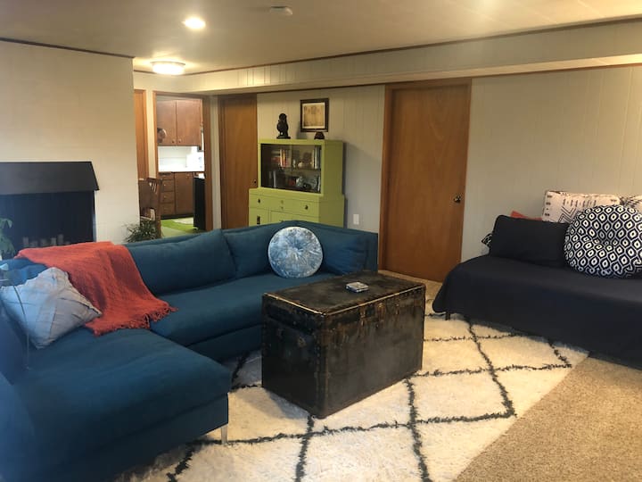 Private apartment, convenient and cozy. Guest suites for Rent in