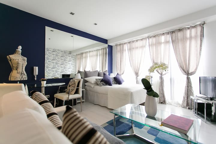 Paris Dreamy Chic Studio at Gramercy 58th Flr! ⭐