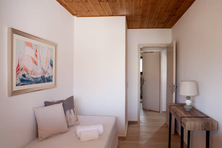 Ერთადგილიანი საწოლი, რომელიც გადაიქცევა ორადგილიანად 1.00მ 2,00მ