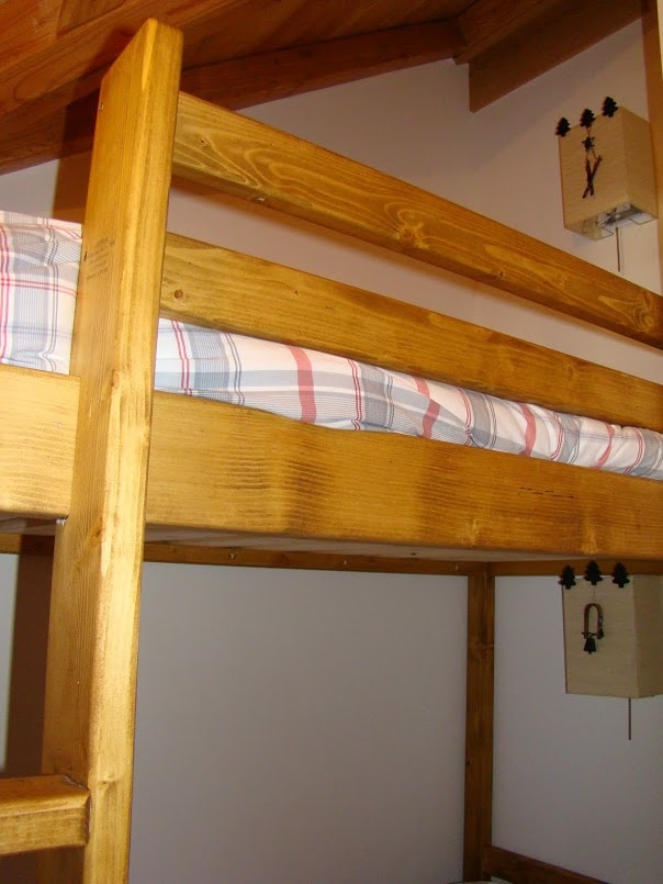 Priestor na spanie, 2 skutočné postele pre dospelých s rozmermi 90 x 200 cm