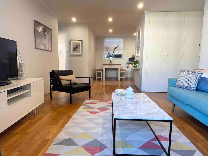 BONDI BEACH PAD_BEST VALUE IN BEST BONDI LOCATION!