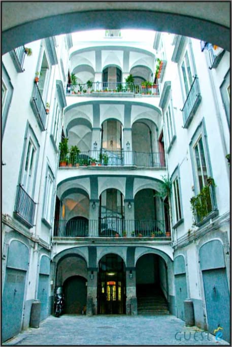 Guestè - your holiday in the heart of Naples - 나폴리의 아파트에서 살아보기, Campania, 이탈리아