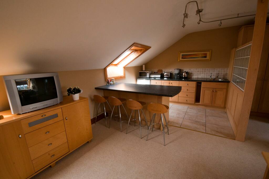Penthouse Breakfast Bar