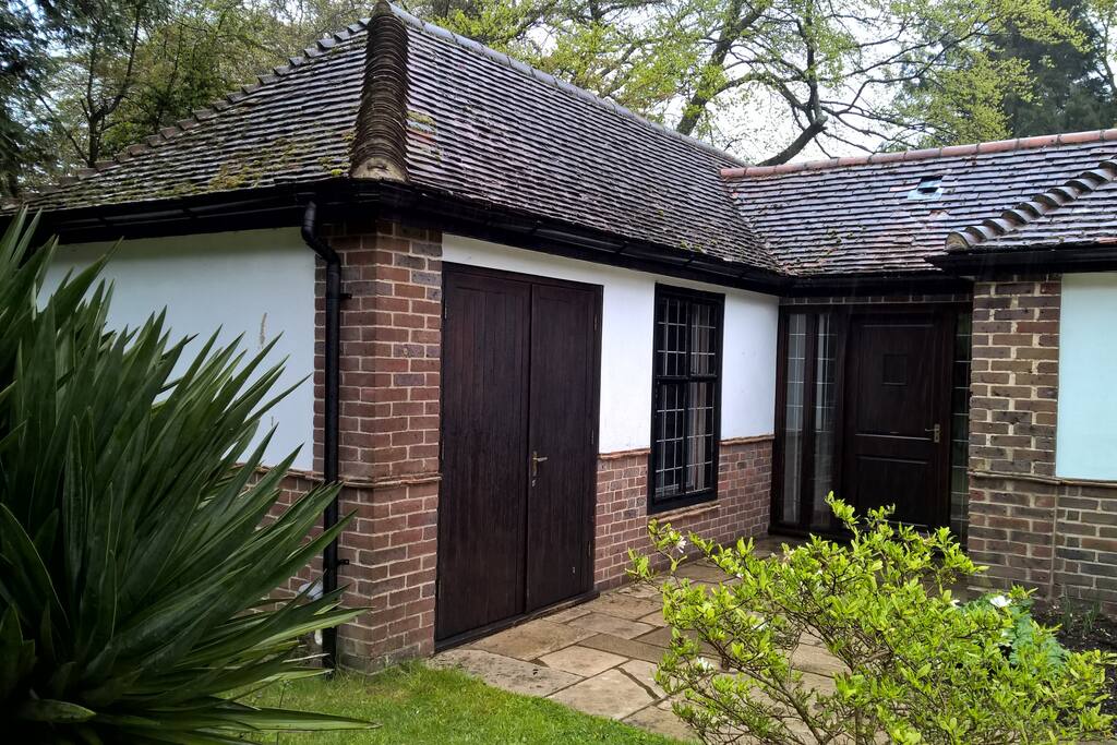 This shows the entrance hall and front window.