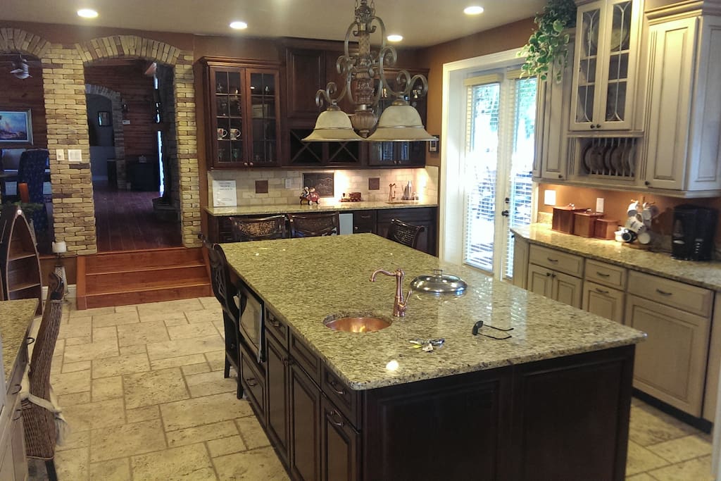 Huge kitchen for cooking and entertaining