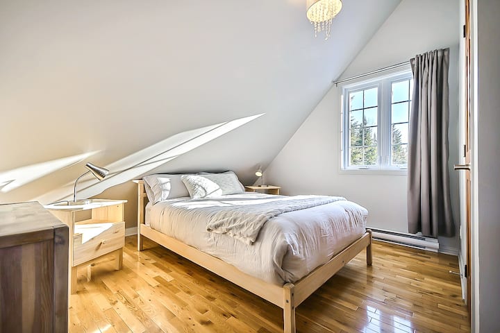 Ორადგილიანი საწოლის ზედა სართული