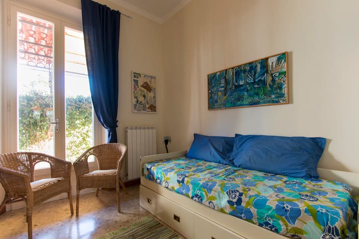 带折叠床的单人房