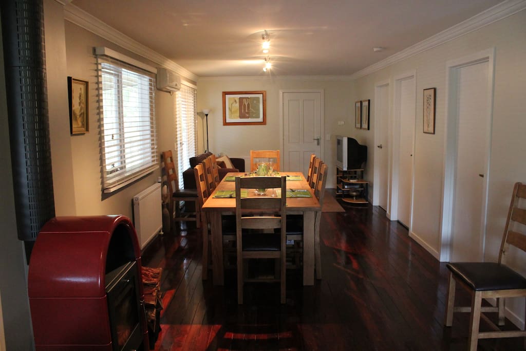 Spacious open lounge/dining area