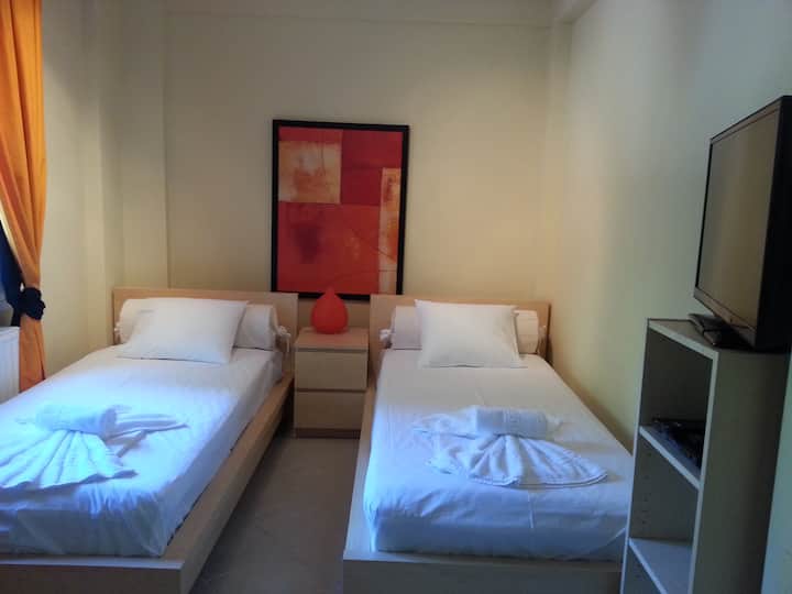 Ισόγειο 4ου υπνοδωματίου 