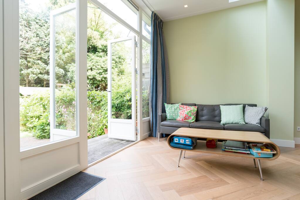 Dining room - Ground floor - Lots of natural light