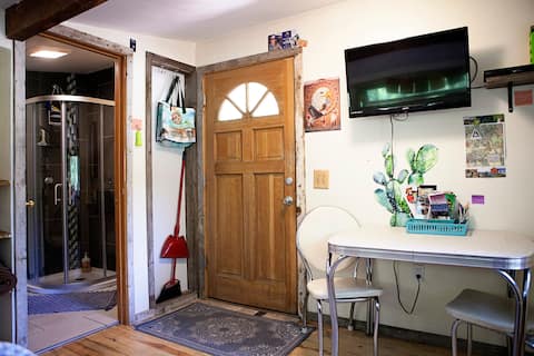 Successful Airbnb property: MaeBunny's Shack, now with A/C! in Durango