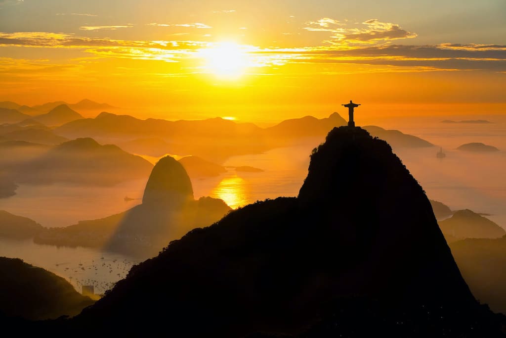 Christ the Redeemer: 25 min by bus