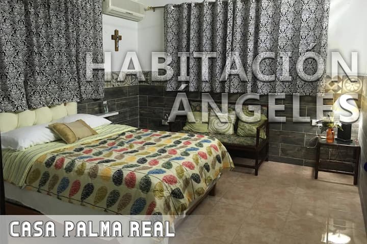 Room Angeles/Angel's Room
2-3 People/2-3 People
A/C
Room with a very cozy double bed and large windows that will fill a lot of natural light.

Room with double bed very cozy and with large windows that will fill with natural light.