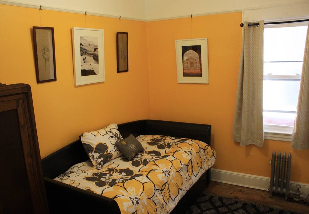 The cozy second bedroom provides a comfortable daybed with a quality twin XL mattress, and a hidden trundle bed with a second twin mattress.