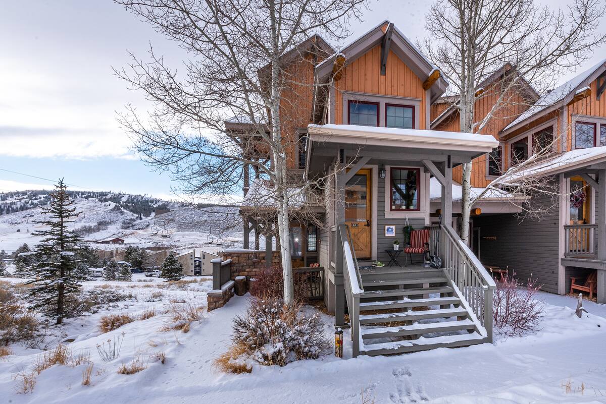 granby colorado ski in ski out airbnb family cabin
