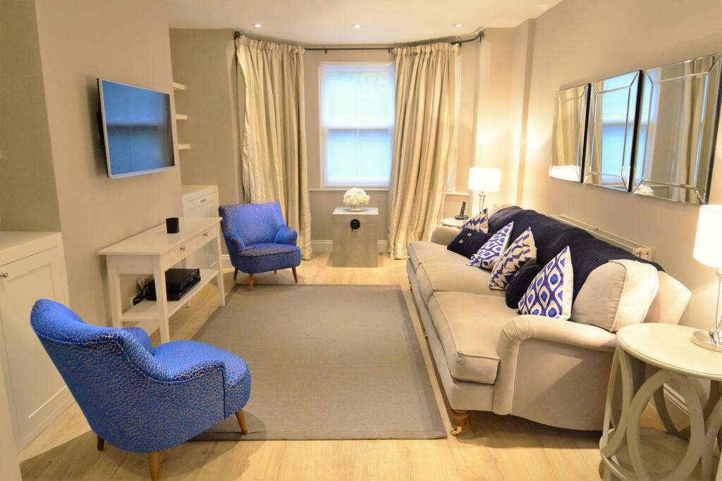 Apartment consists of the basement and ground floor of a stunning Victorian house.