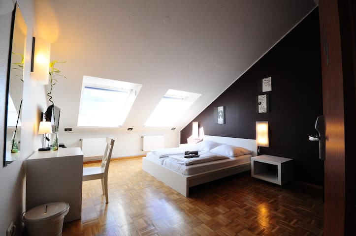 Airbnb Frankfurt Vacation Rentals Places To Stay Hesse