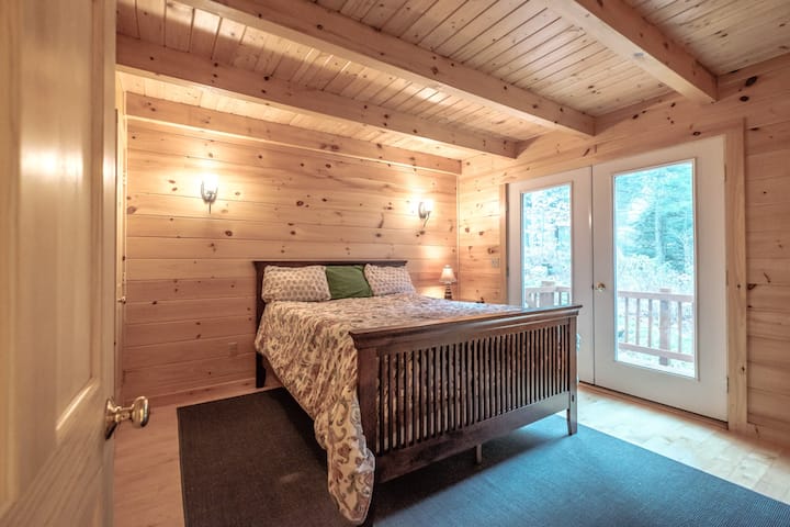 Queensize-Doppelbett