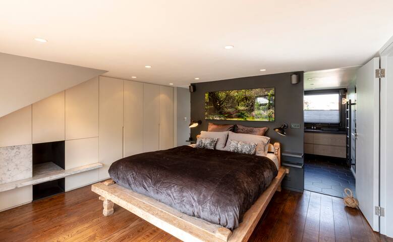 4 bedroom (+nursery) designer pad Belsize Park gallery image 2