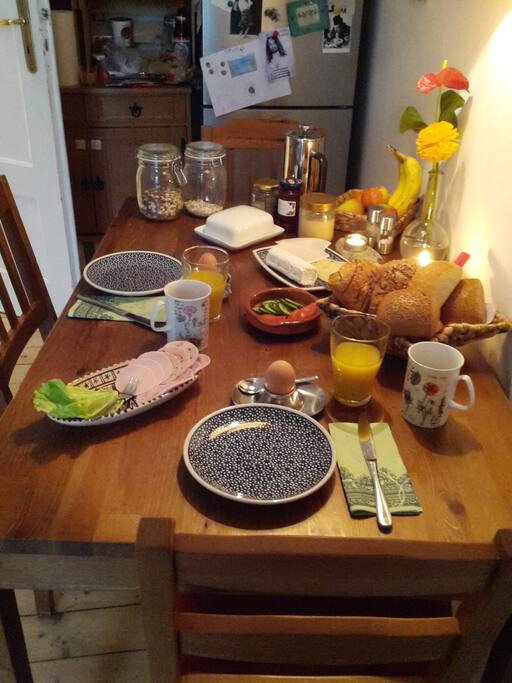 ... und Eier oder Brot, sagt uns, was Ihr wollt!