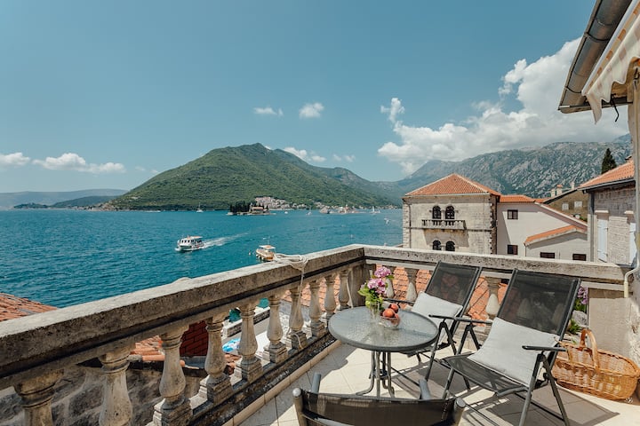 Renovated Old Stone House - Perast