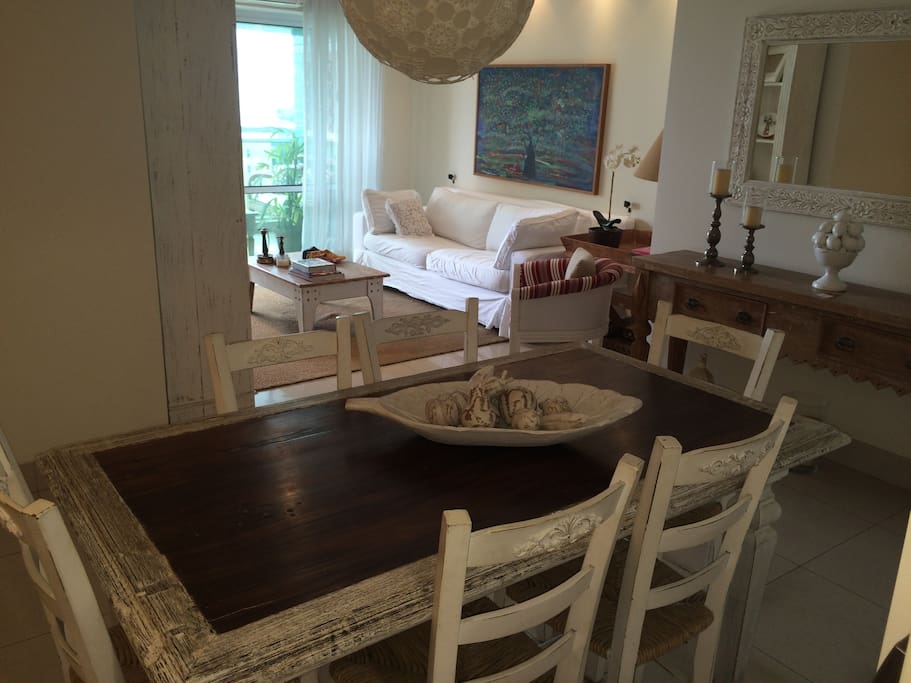 Living room + dinner table