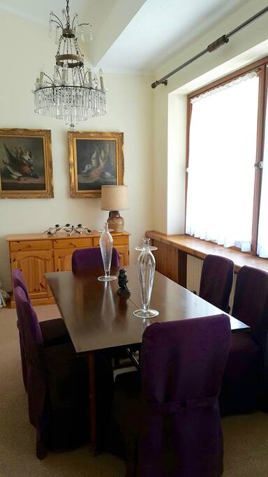 Dining room for 6