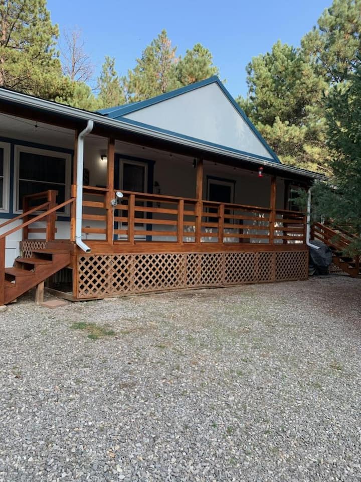 Moonlit Pines Houses for Rent in Cloudcroft, New Mexico, United