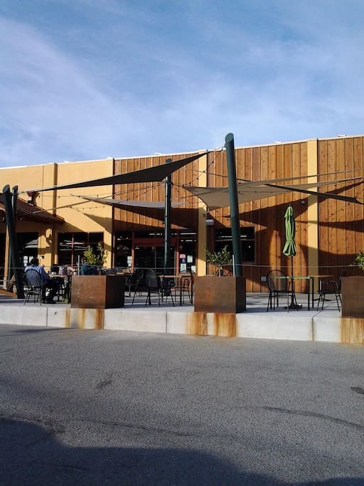 Good Earth Organic Super Market