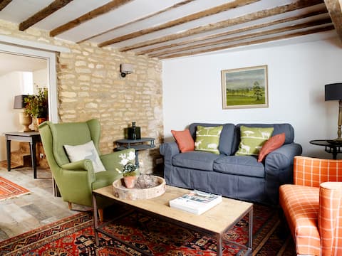 Top performing Airbnb: Park Gate Town House in Stamford