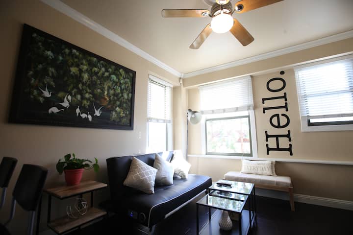 2bd 2bth Historic Bldg Near Disneyland!