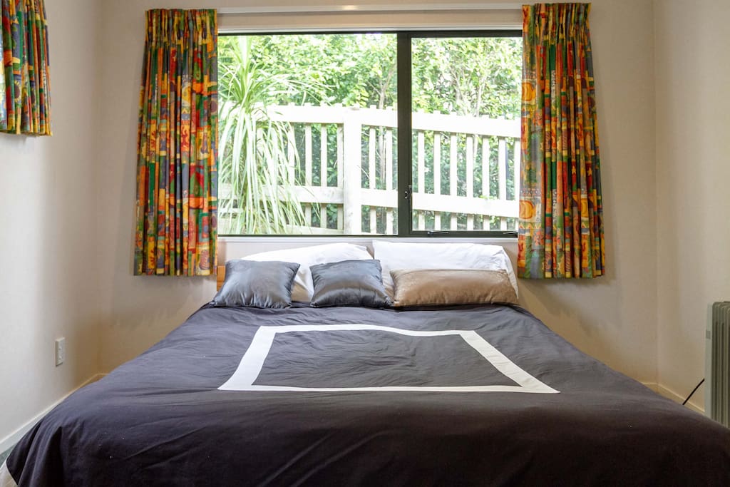 Queen Size bed