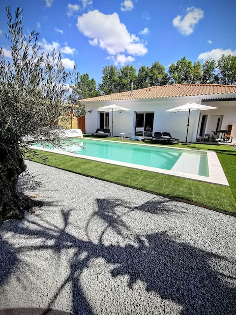 Villa with heated pool, Route des Châteaux
