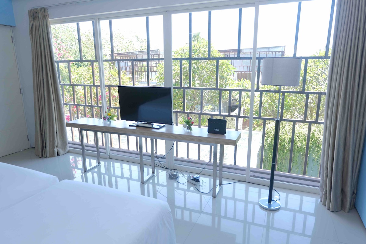 The glass door is filtered with one way mirror to keep your privacy, so others from the outside won’t see what happens inside the bedroom. 