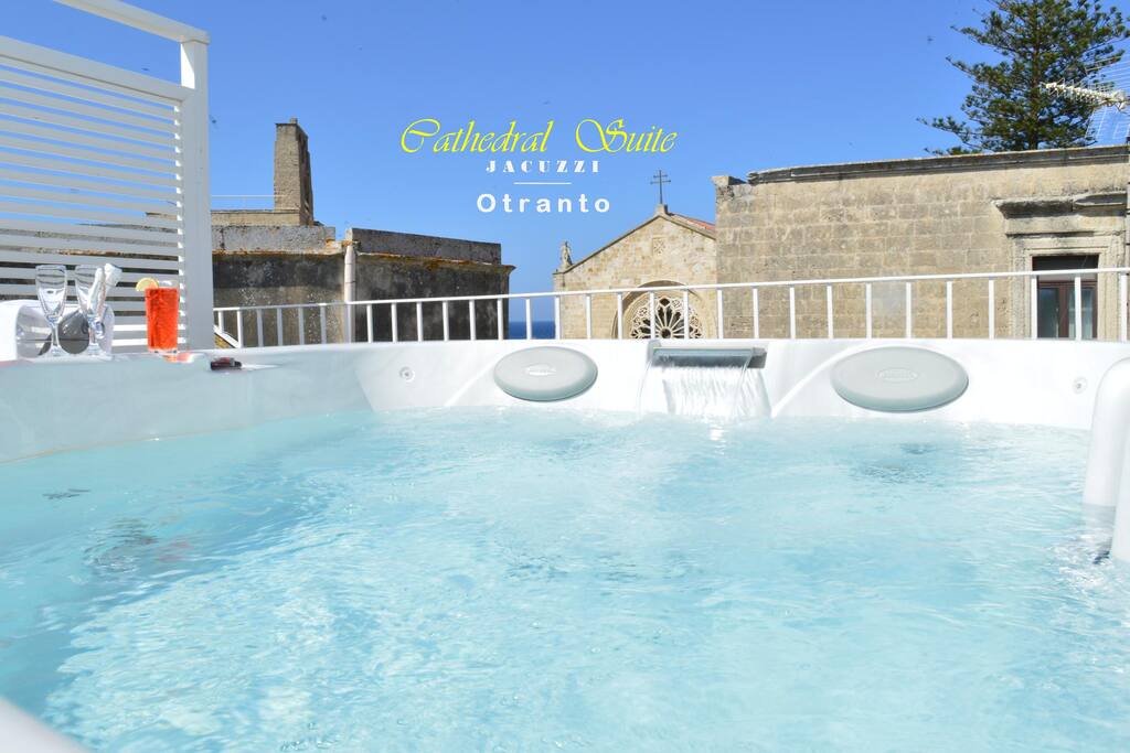 Vista from Jacuzzi at Cathedral Suite | Panorama a Cathedral Suite