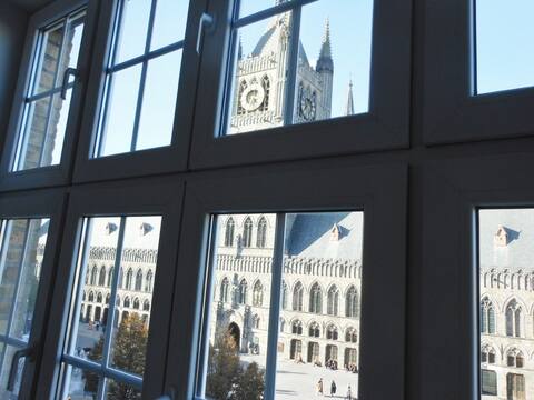 Apartment on the market of Ypres (max.10 pers.)