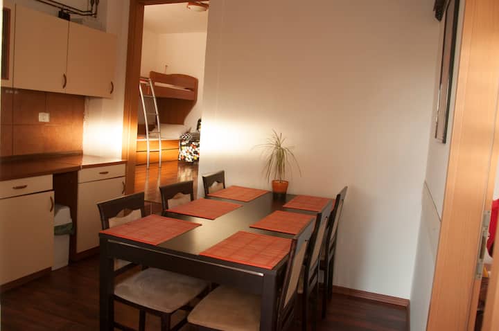 Beli Kriz Apartment