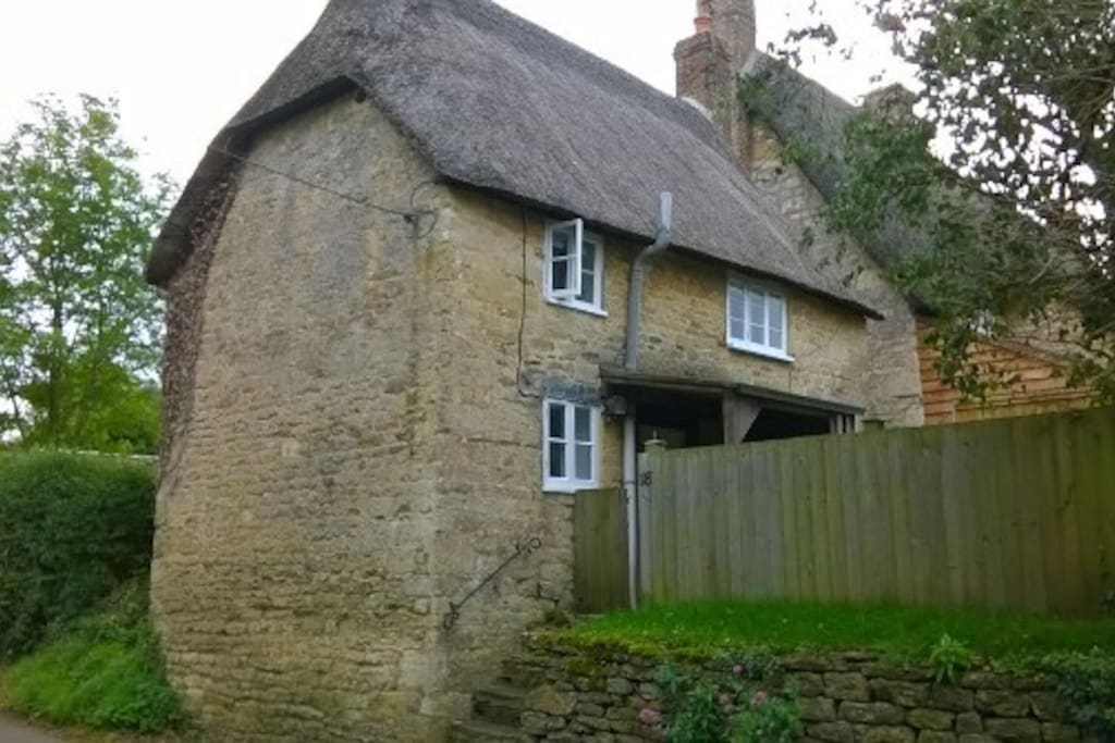View of Entrance to cottage, from the roadside