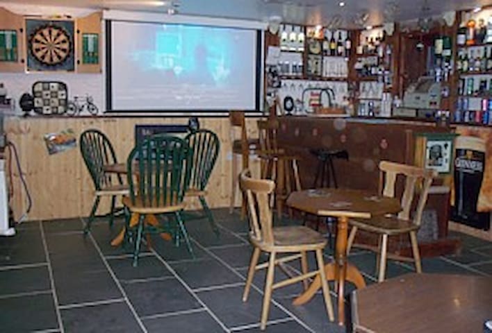 House with Bar & Cinema near beach