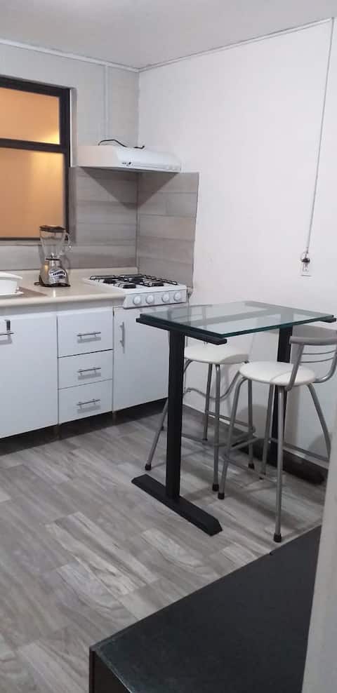 Successful Airbnb property: Comfortable suite in the Satellite area with 24-hour surveillance in Tlalnepantla