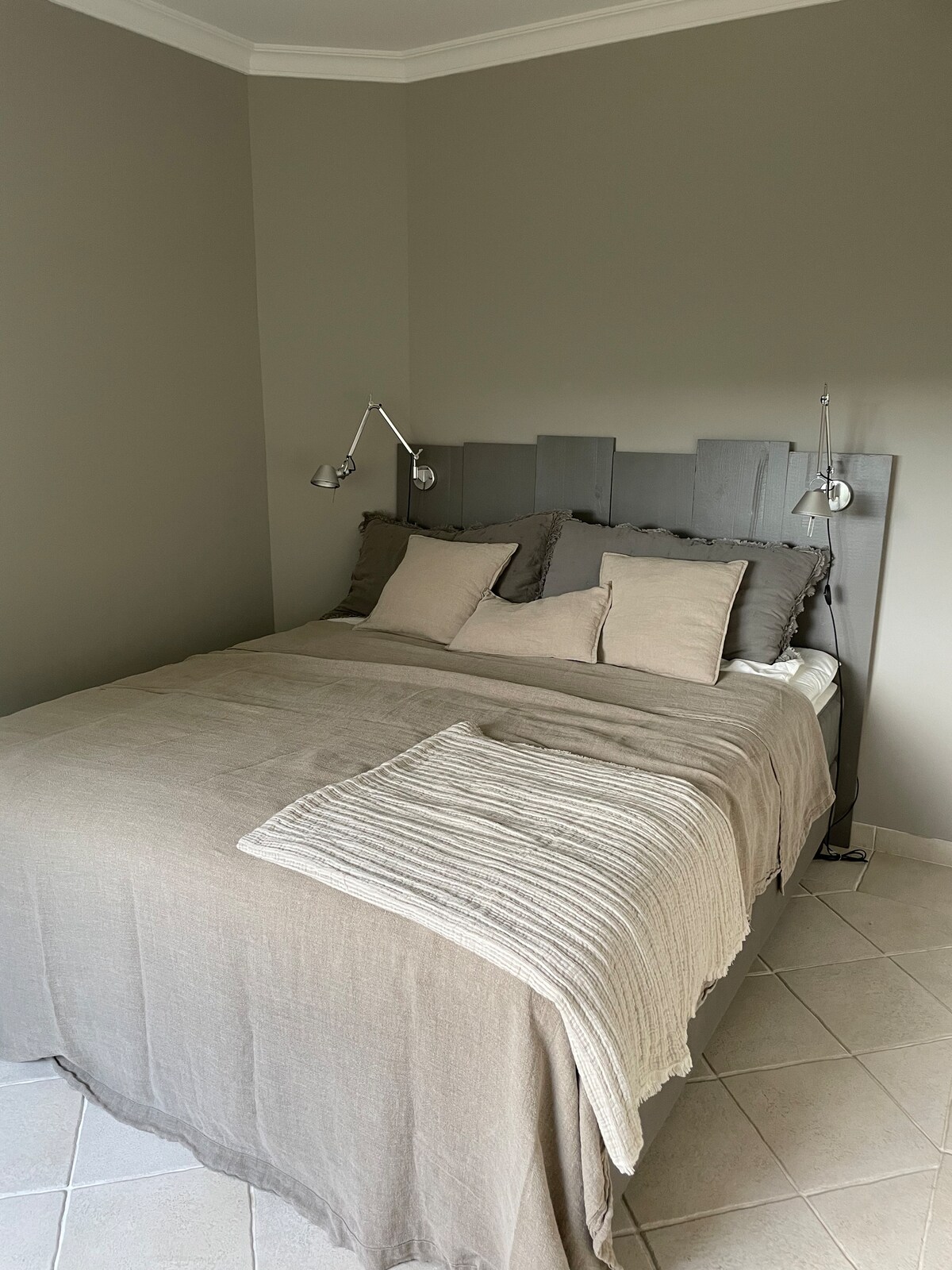 غرفة النوم 2