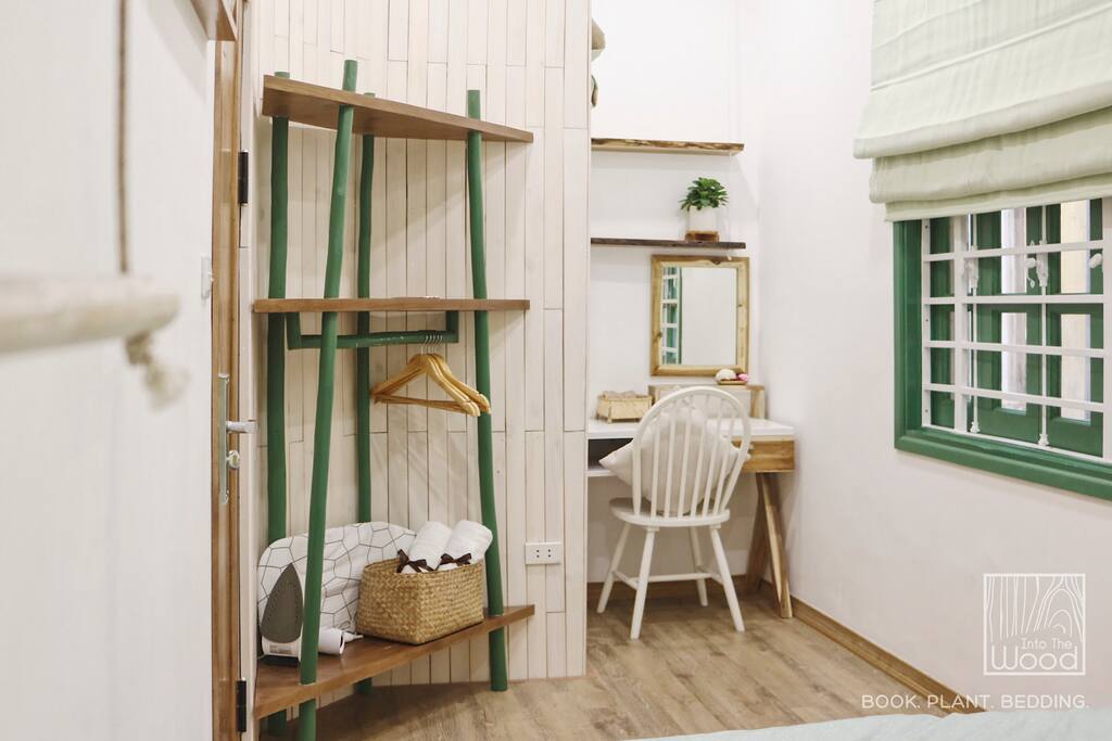 2nd floor: The Wood room