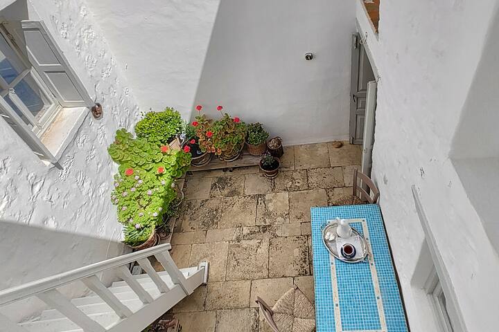 19th Century living in the heart of Chora- Patmos gallery image 5